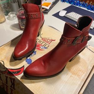 Size 7 old Gringo boots